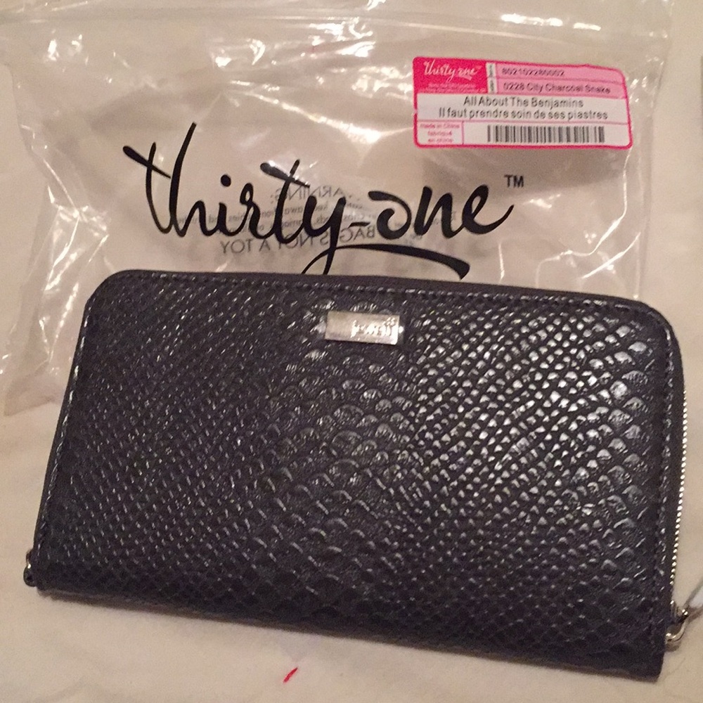 Thirty-one jeweii wallet